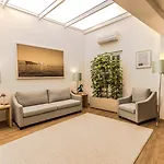 Pensión Sea Garden 4*