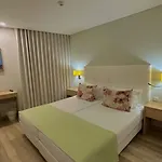 Sea Garden 4* Peniche