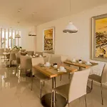 Pensión Sea Garden 4*