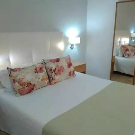 Sea Garden, Residência 4*